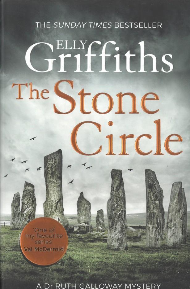The Stone Circle (Ruth Galloway, 