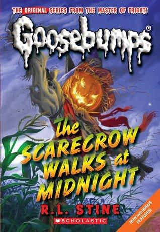 The Scarecrow Walks at Midnight (Classic Goosebumps, 